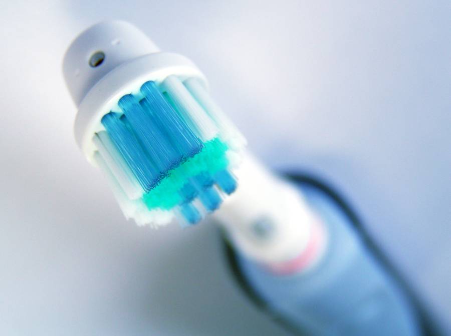 Don't forget your toothbrush! - Burford Road Dental